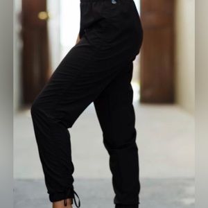 BLACK FIVEDANCEWEAR CINCH PANTS